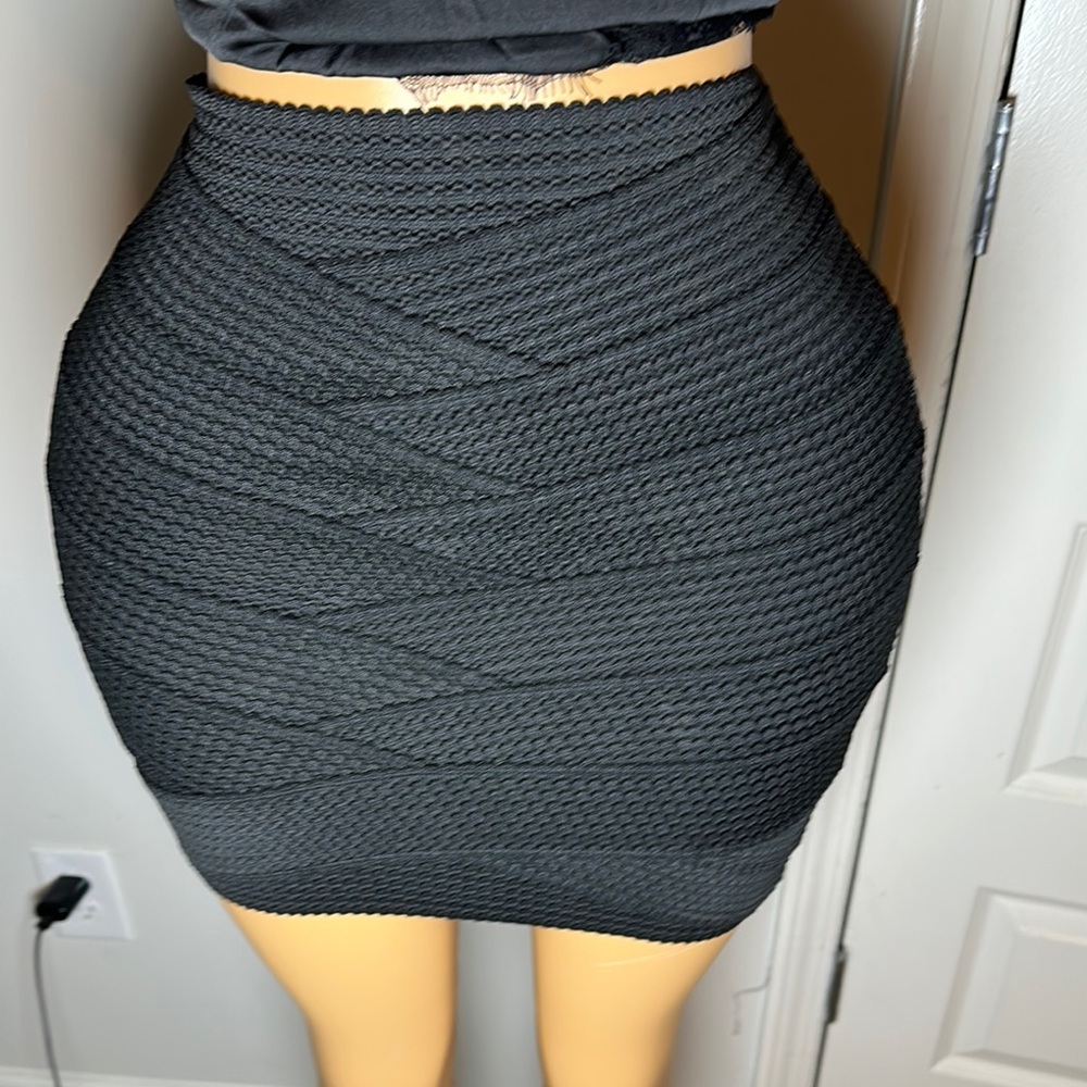 H&M Black and Gold Bubble Mini Skirt